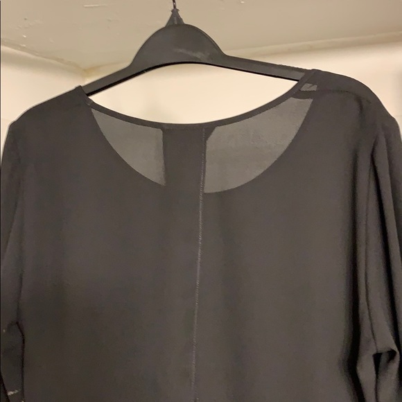 Express Black Contemporary Blouse. SZ XS ๐๐ ๐ฏ - Picture 7 of 7